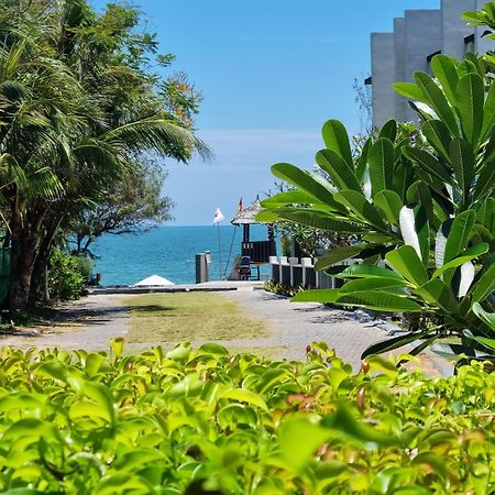 Oceanami Resort Sea View Long Hai Buitenkant foto
