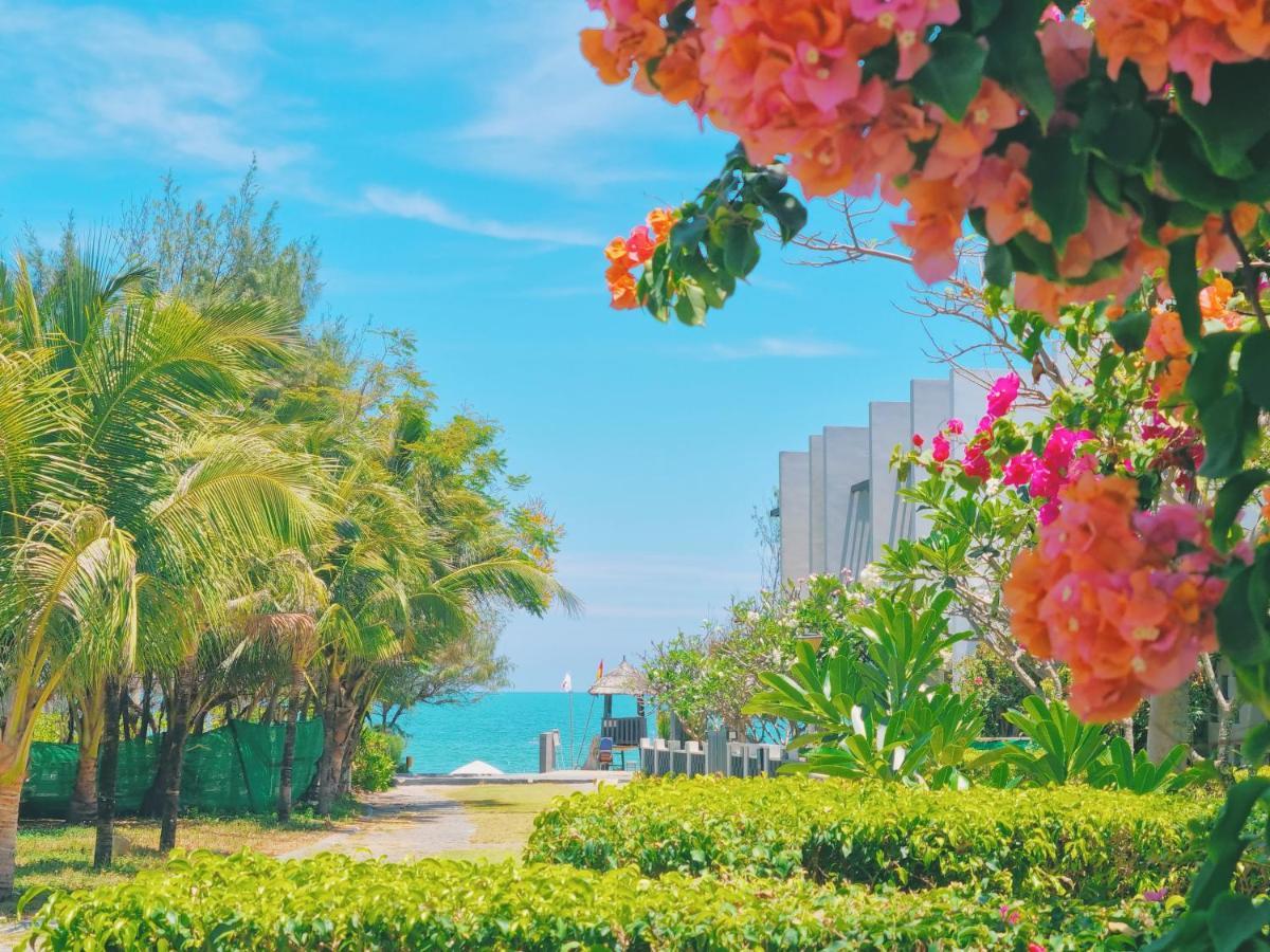 Oceanami Resort Sea View Long Hai Buitenkant foto