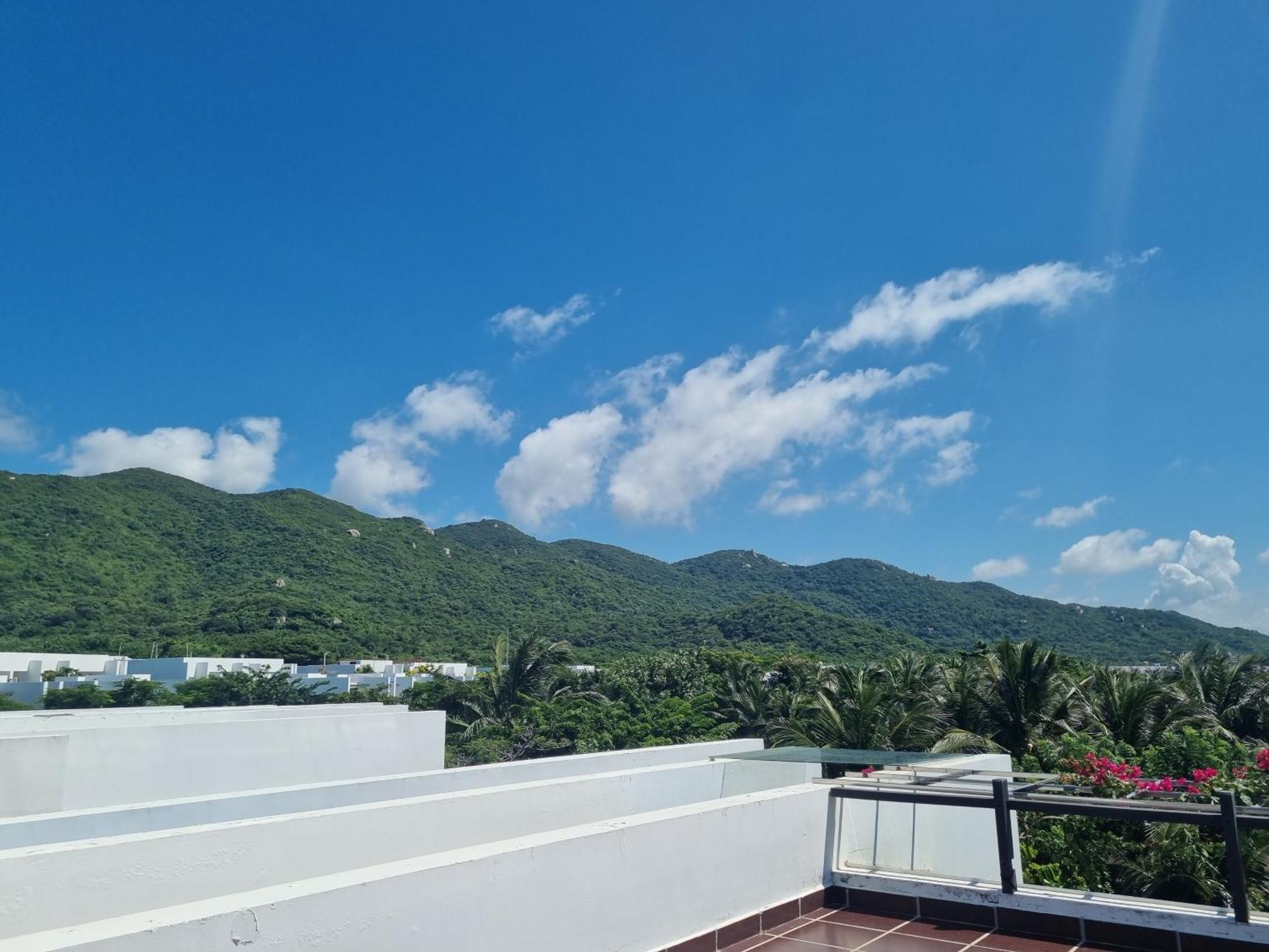 Oceanami Resort Sea View Long Hai Buitenkant foto