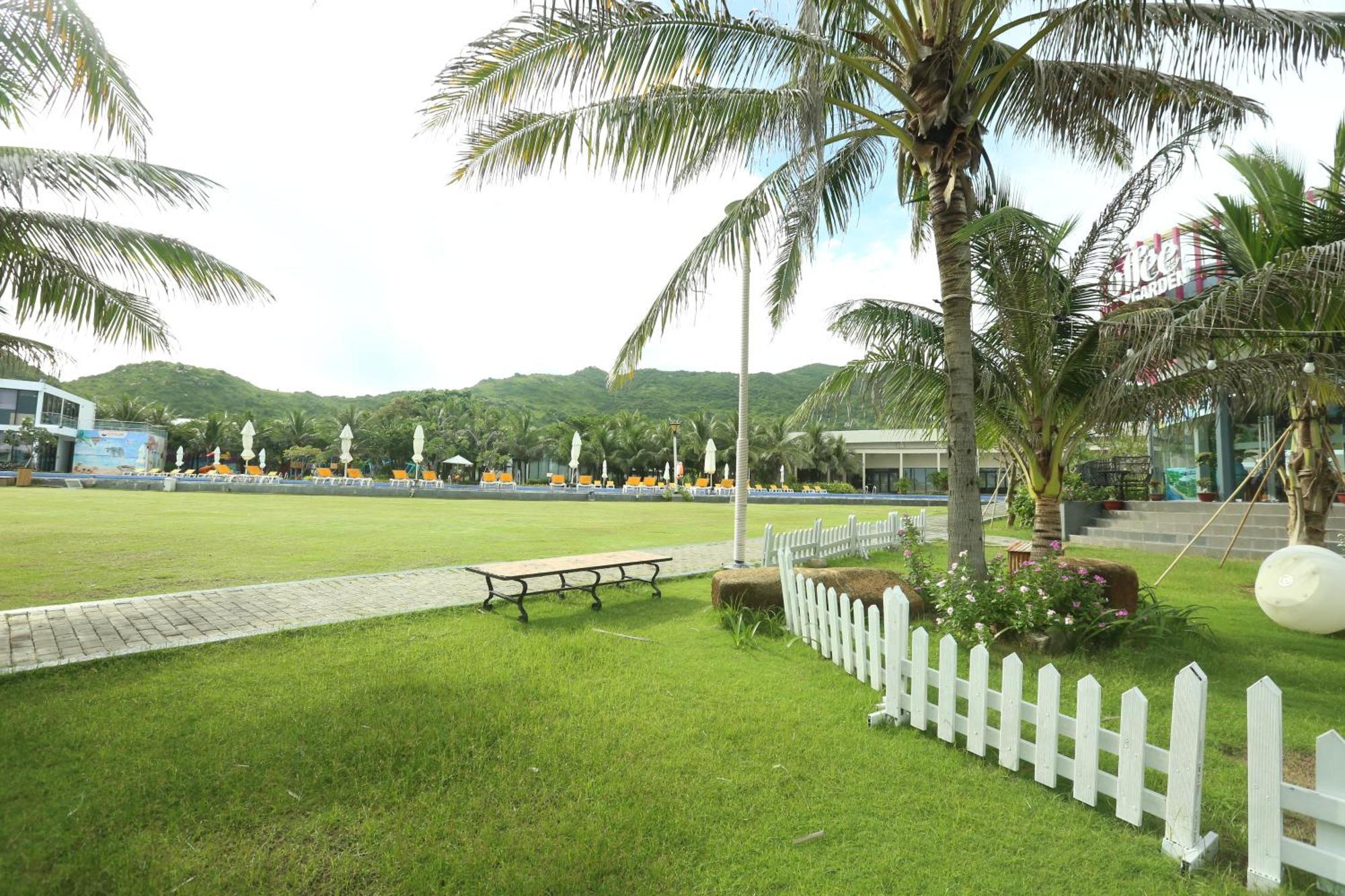 Oceanami Resort Sea View Long Hai Buitenkant foto